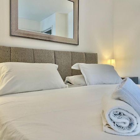 Strawberry Line, Flat 2 Apartment เวลส์ ภายนอก รูปภาพ